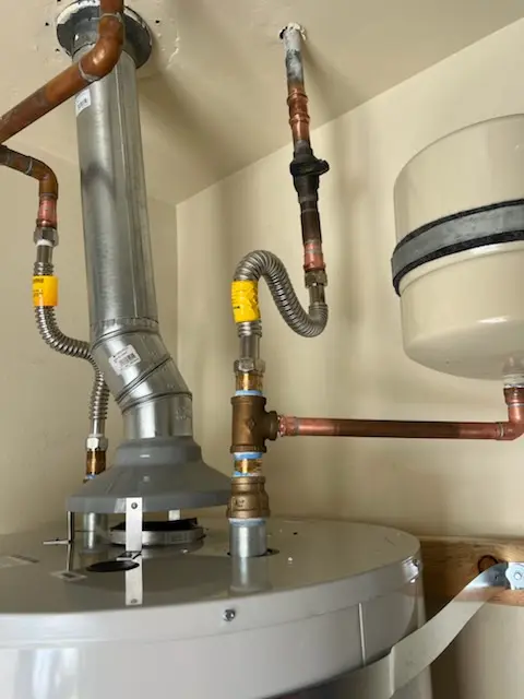 Water heater installation and plumbing repair in Parkside